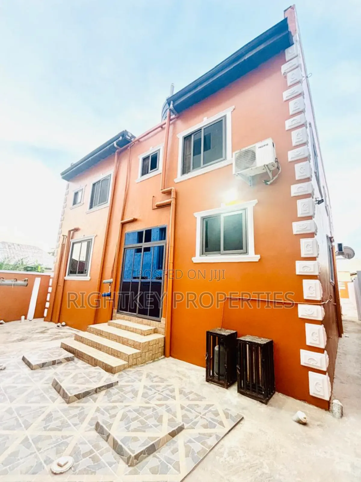 5bdrm House in Rightkey, Kumasi Metropolitan for sale