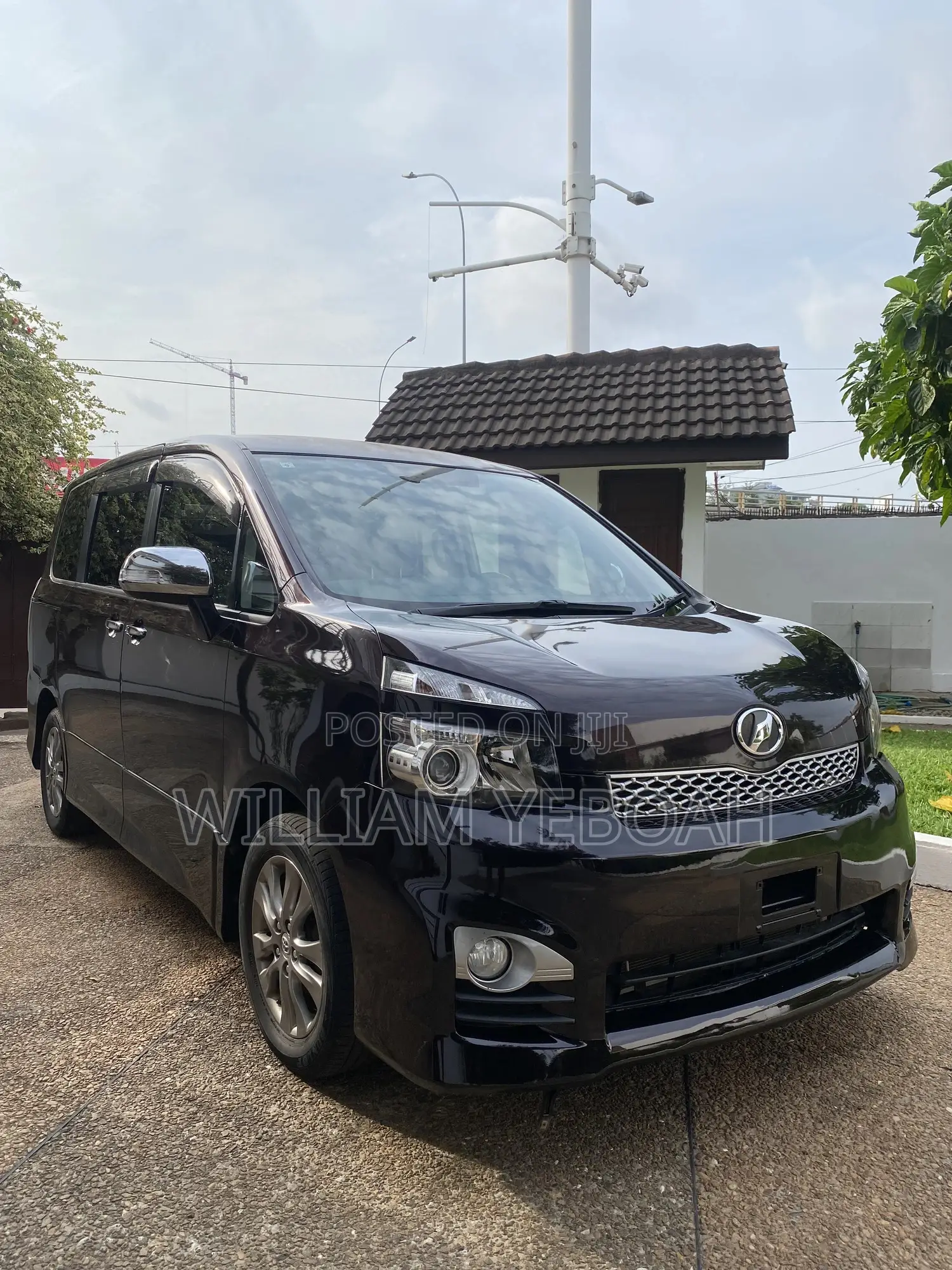 Toyota Voxy 2011 Black