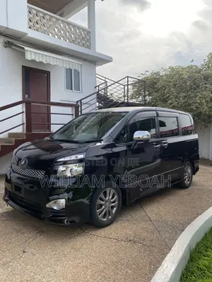 Toyota Voxy 2011 Black