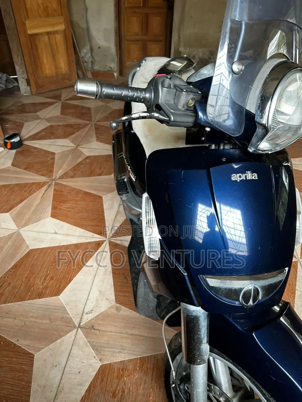 Aprilia 2008 Beige