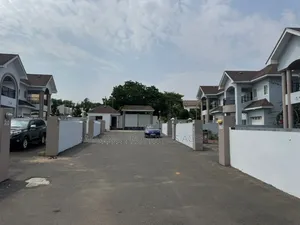 4bdrm Townhouse / Terrace in Cantonment, US Embassy Area for rent