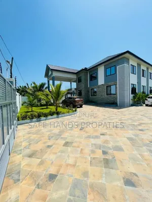 Furnished 5bdrm Mansion in Accra Metropolitan for sale