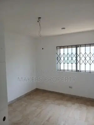 3bdrm Apartment in Mula Property, Ofankor for rent