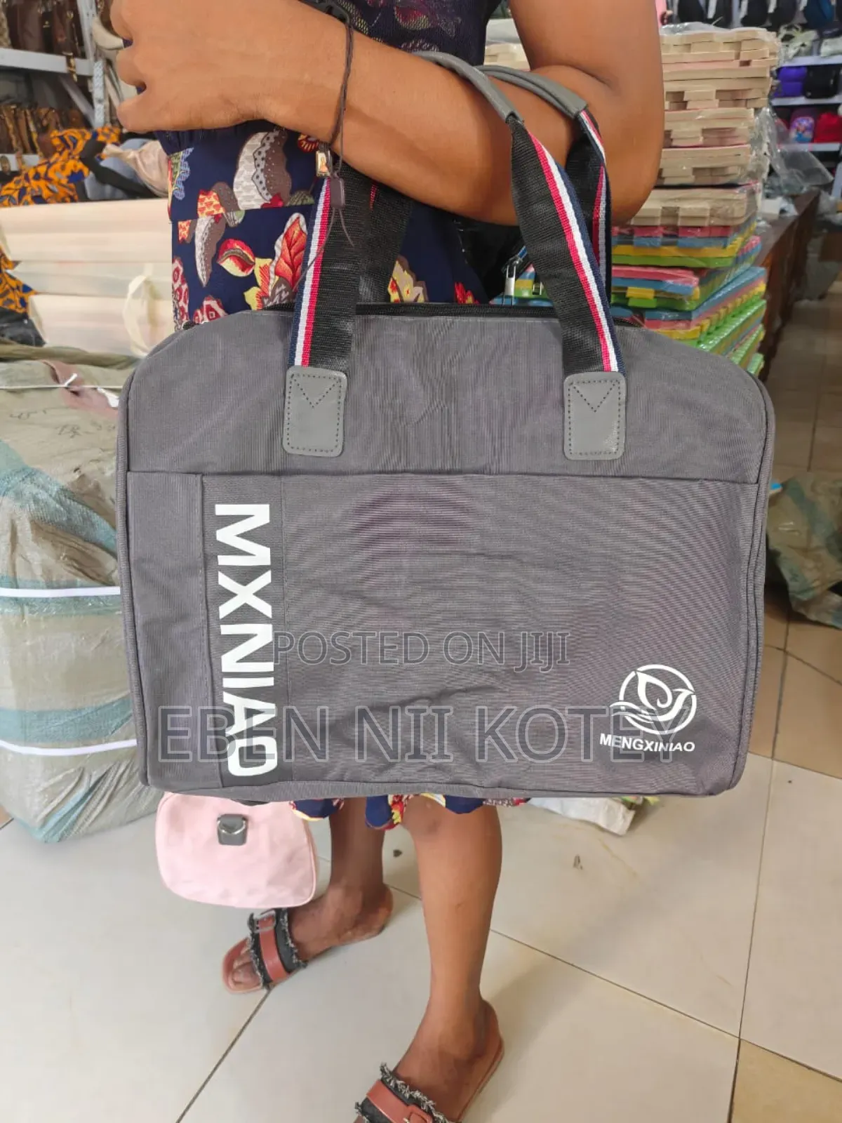 Quality Material Travelling Bag for Sale at a Cool Price
