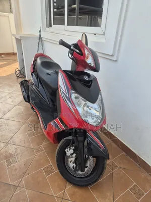 Yamaha 2009 Red