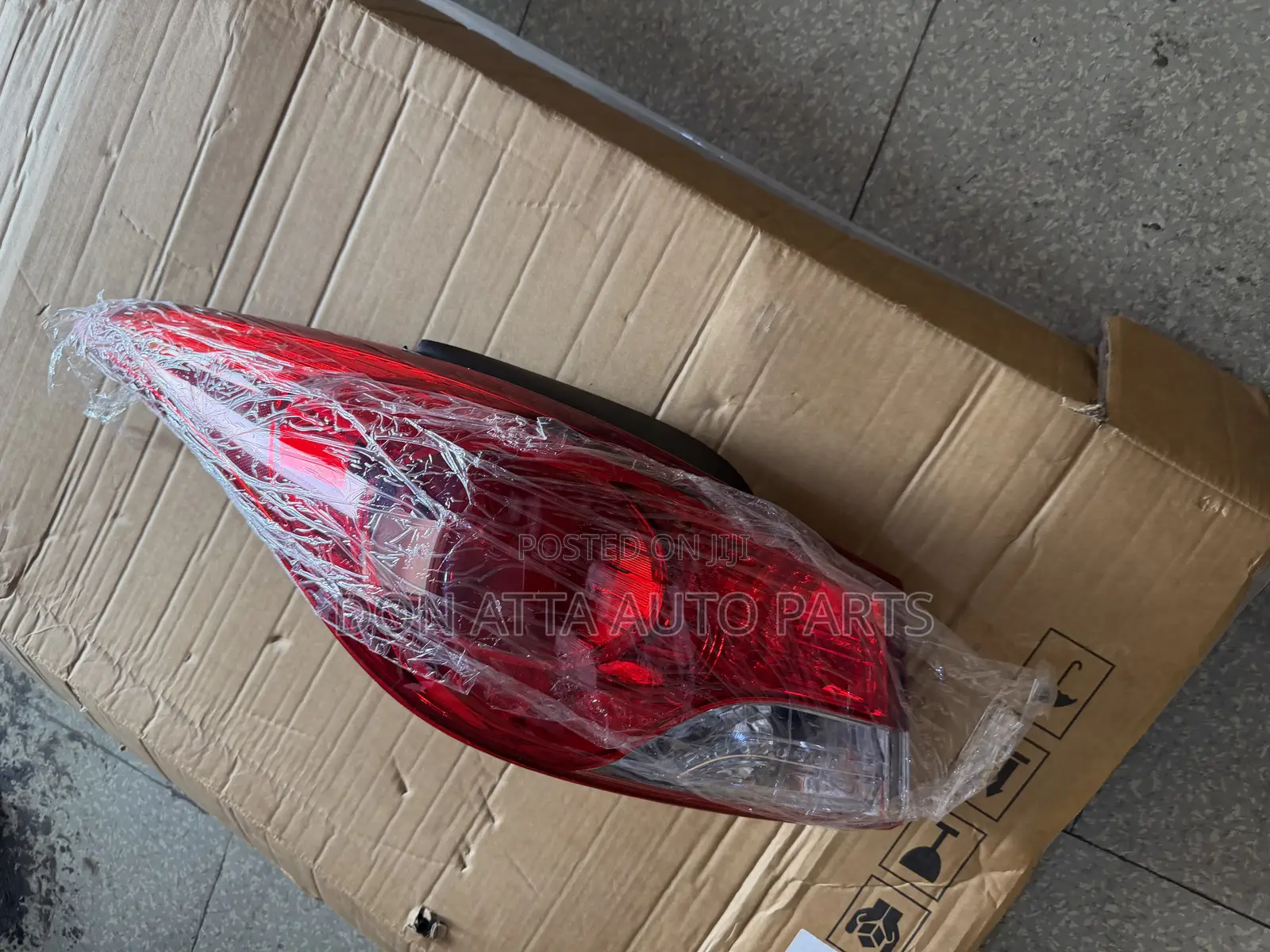 Hyundai Elantra 2011-2015 Tail Lights Available