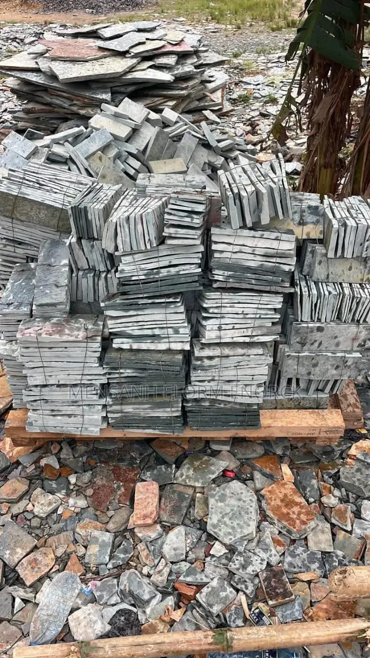 Stone Seler