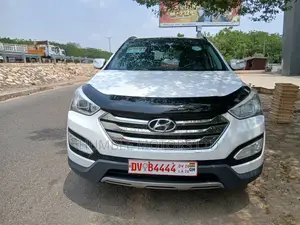 Hyundai Santa Fe 2014 White