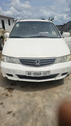 Honda Odyssey Touring 2011 White