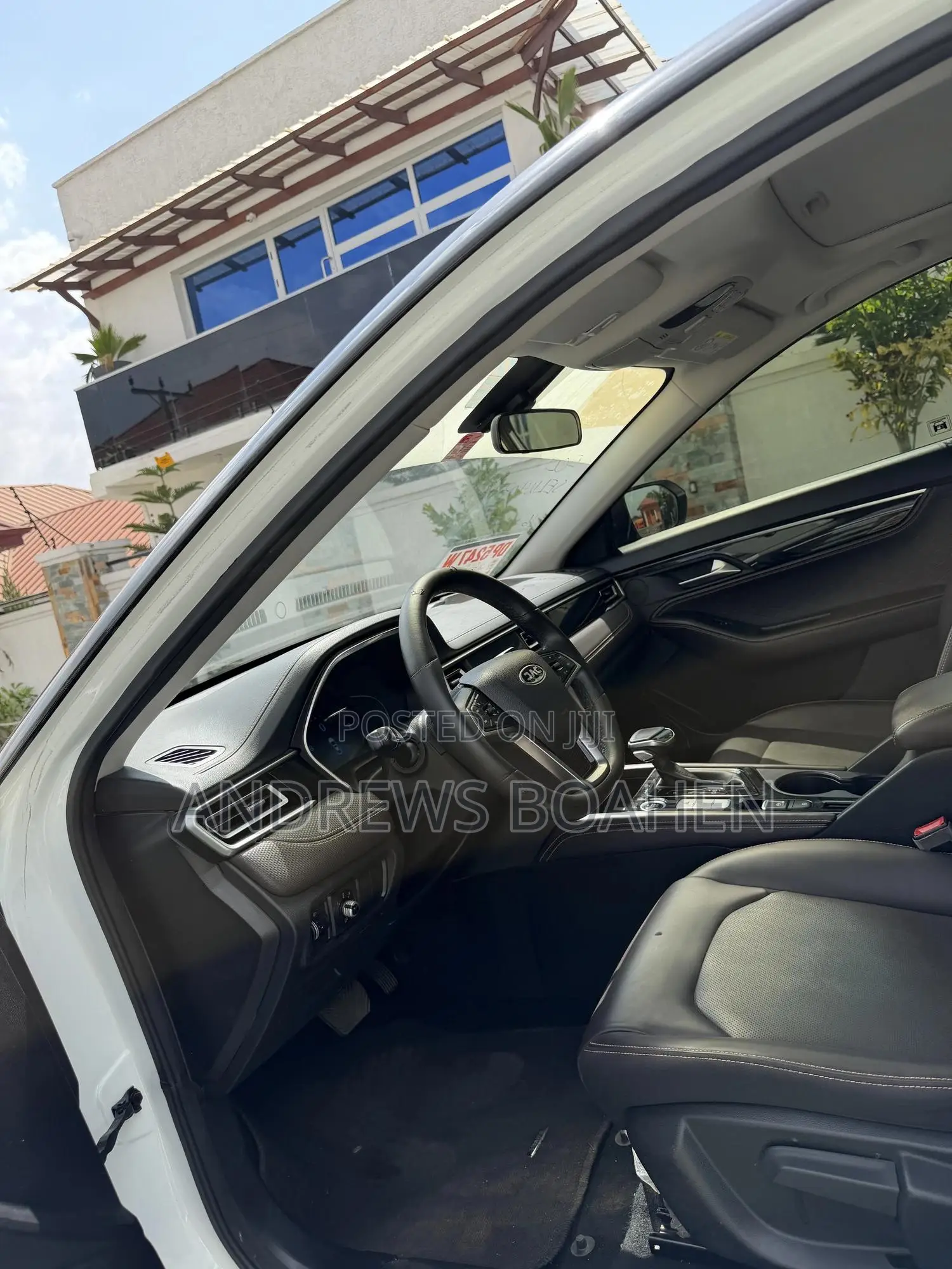 JAC J7 1.5 FWD 2023 White