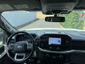 Ford F-150 XLT 2022 White