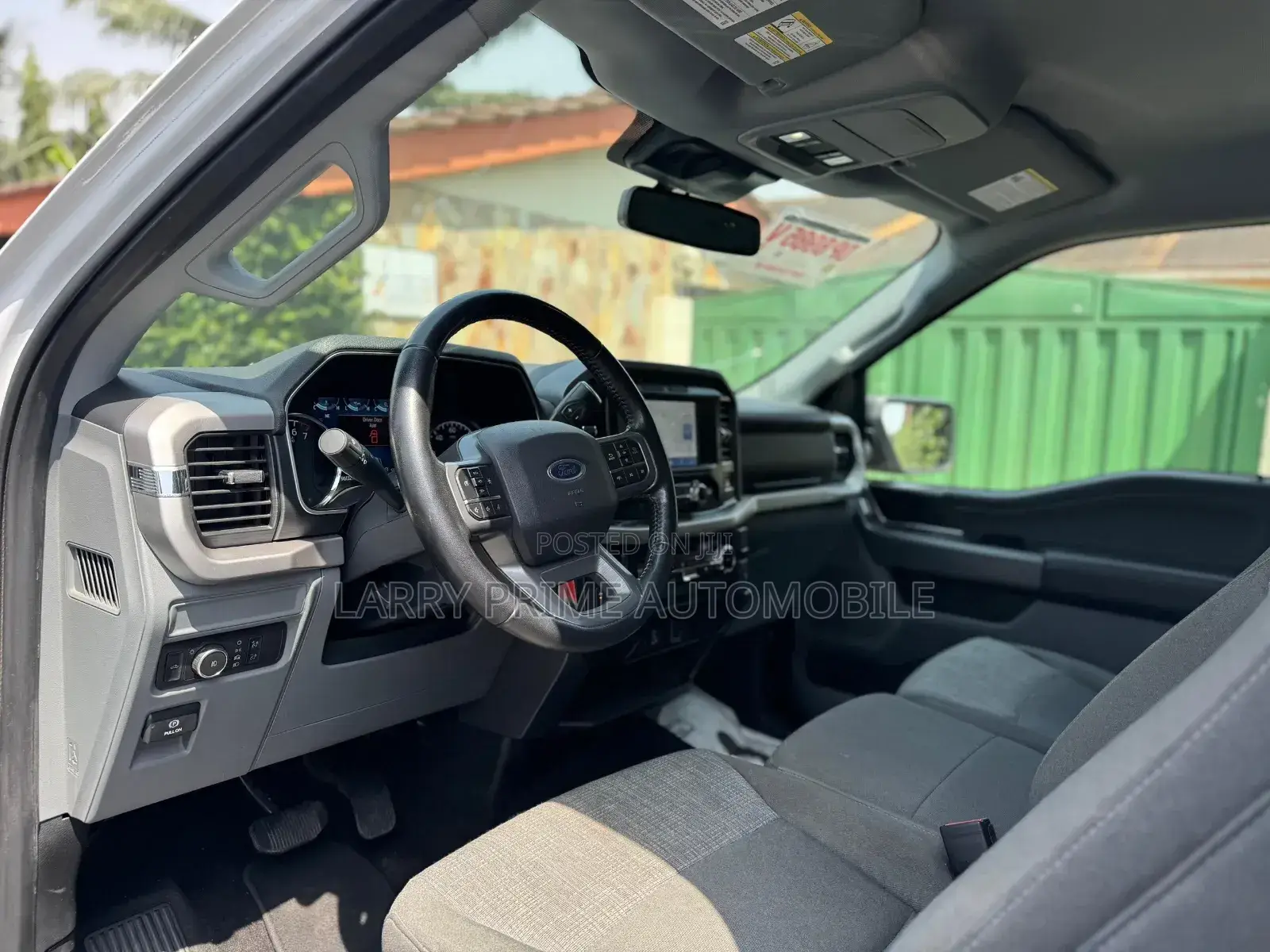 Ford F-150 XLT 2022 White