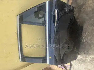 Mercedes Benz Glc300 Glc350 GLC Door