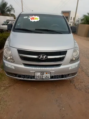 Hyundai Starex 2000 Silver