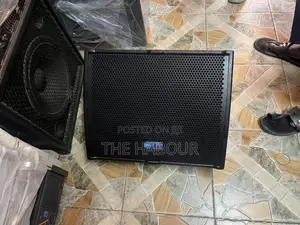 RCF Active Stage Monitor Tt+
