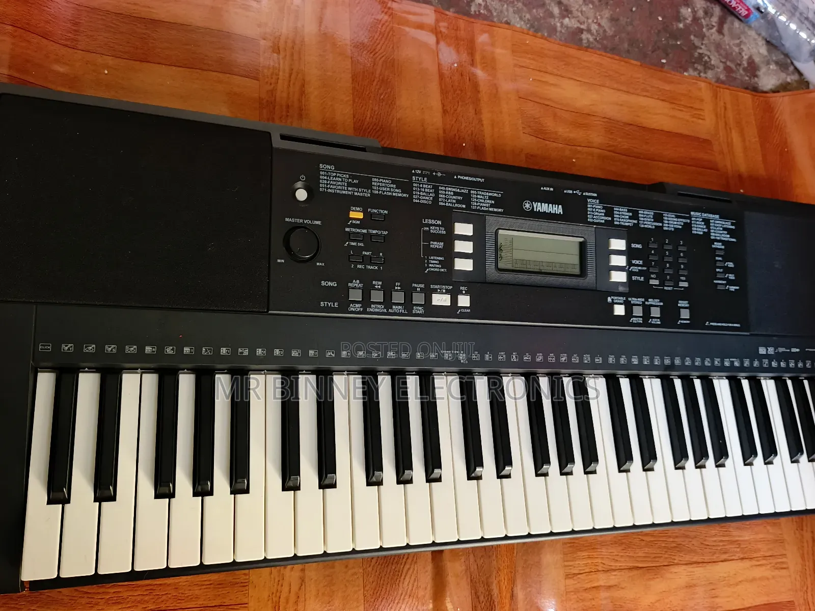 Yamaha E343