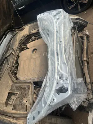 Mercedes Benz C300 W205 Radiator Support
