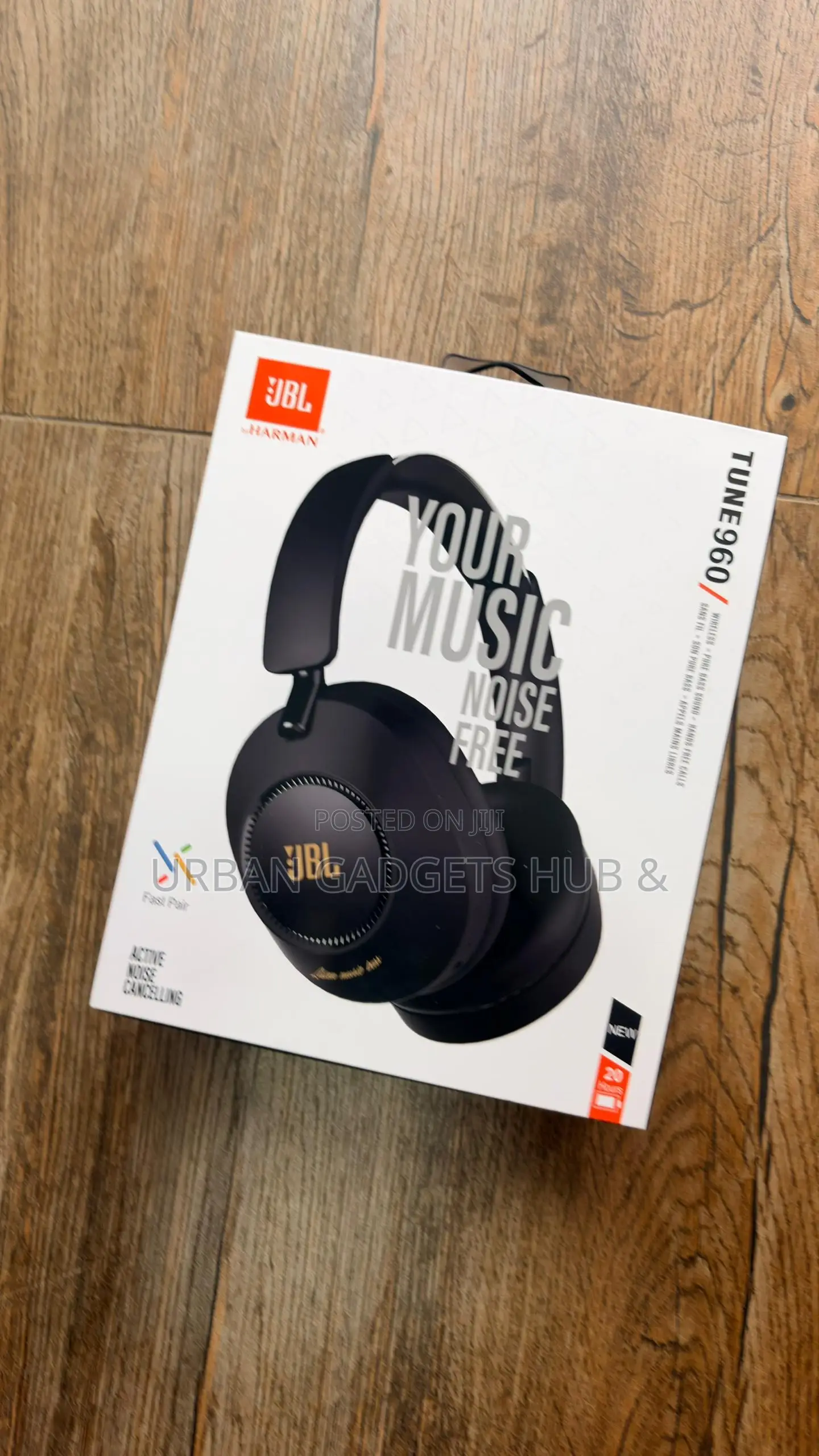 JBL Tune 960 Headphones