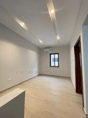 4bdrm Apartment in Oyarifa for sale