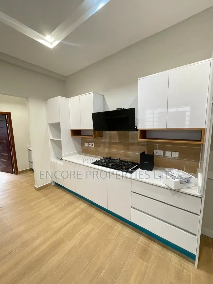 4bdrm Apartment in Oyarifa for sale