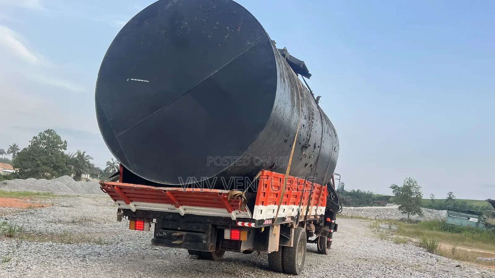 Self Loader Crane Trucks and Towing Trucks for Hiring