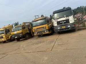 Self Loader Crane Trucks and Towing Trucks for Hiring
