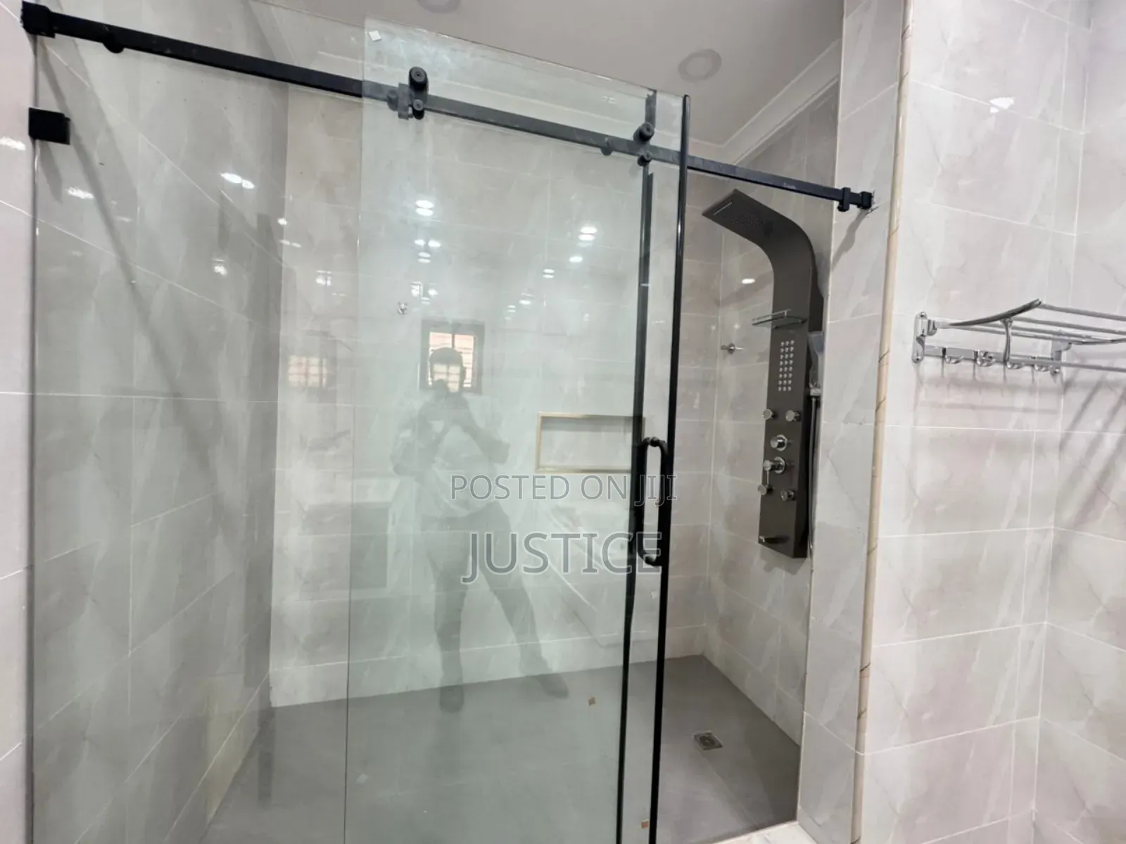 4bdrm House in Kouttan Estate, Owusu Ansah for sale