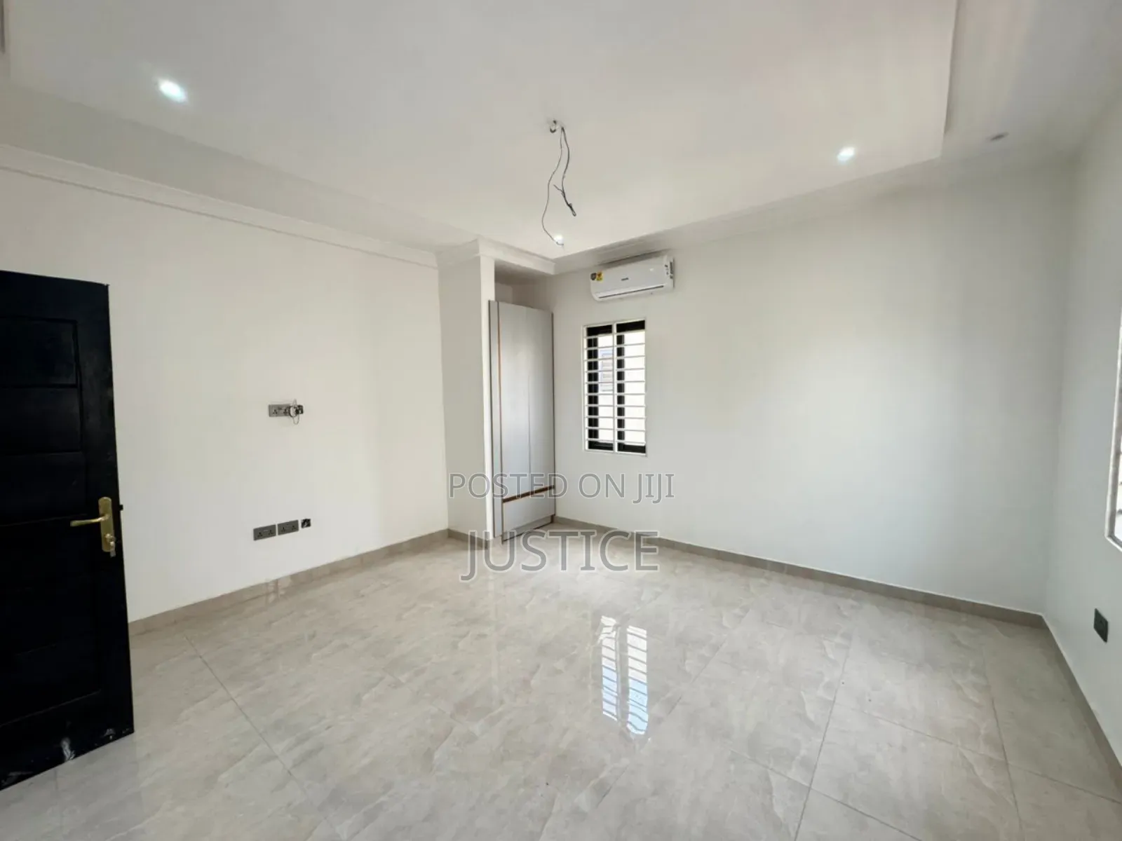 4bdrm House in Kouttan Estate, Owusu Ansah for sale
