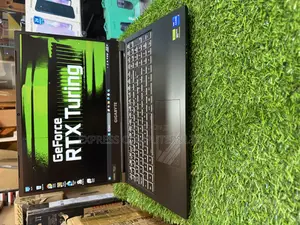 Laptop Gigabyte AORUS 5 24GB Intel Core i7 SSD 1T