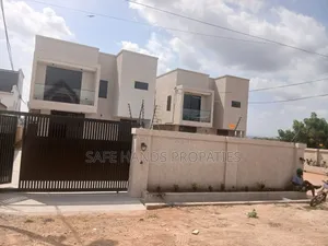 Furnished 4bdrm House in East Legon, Accra Metropolitan for sale