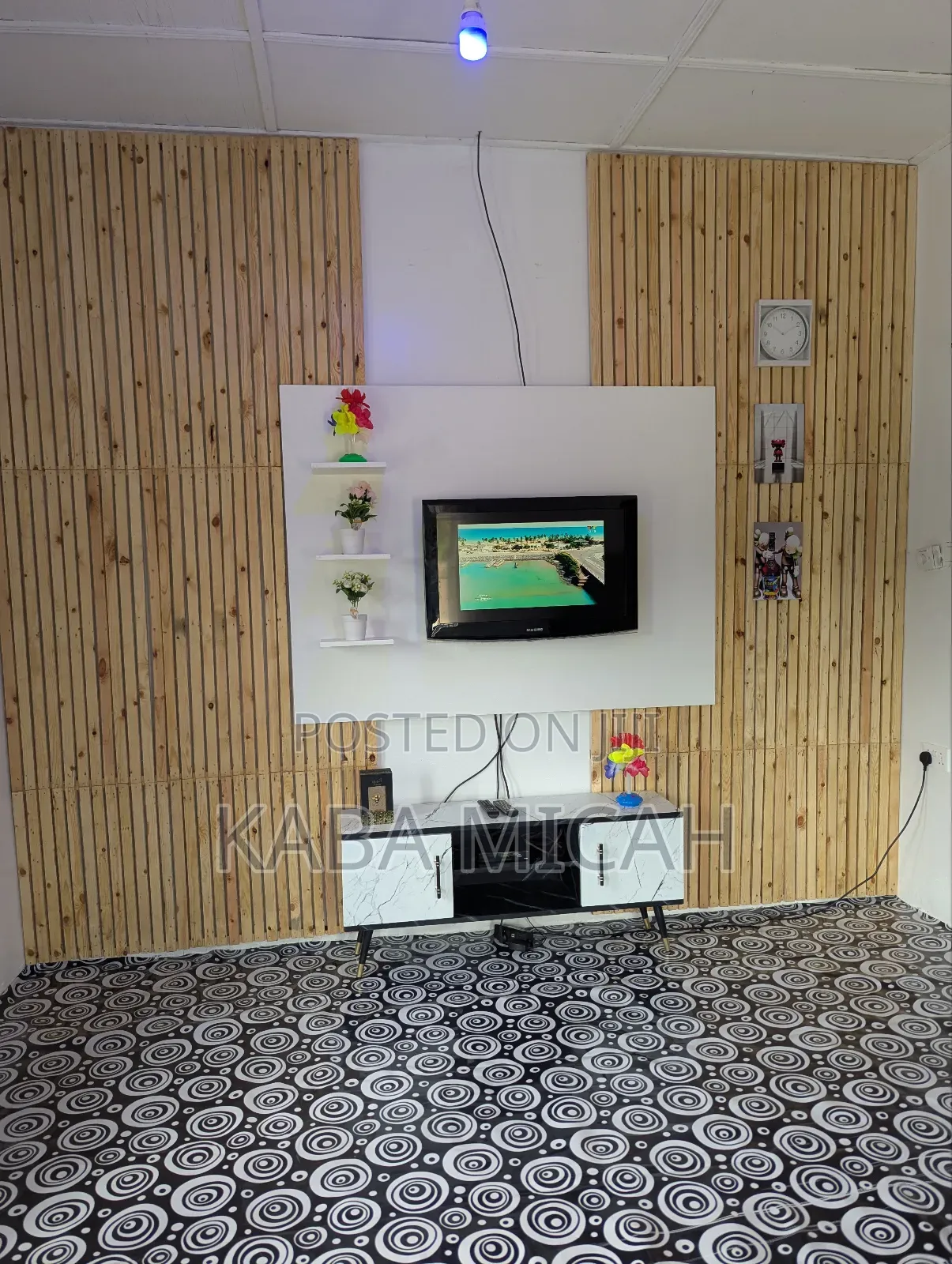 Tv Stand and Unit