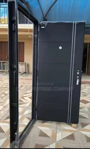 High Quality Black Normal Rough Door (Sed)