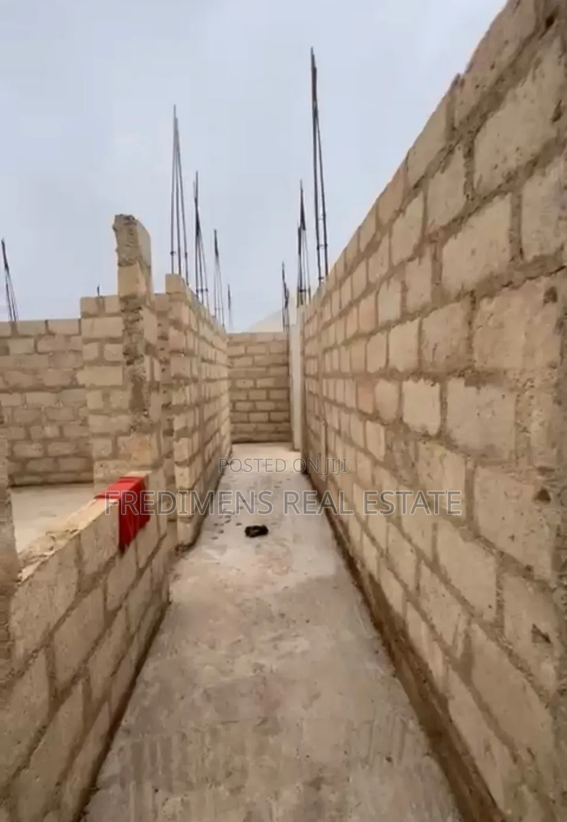 7bdrm House in Fredimens Real, Kumasi Metropolitan for sale