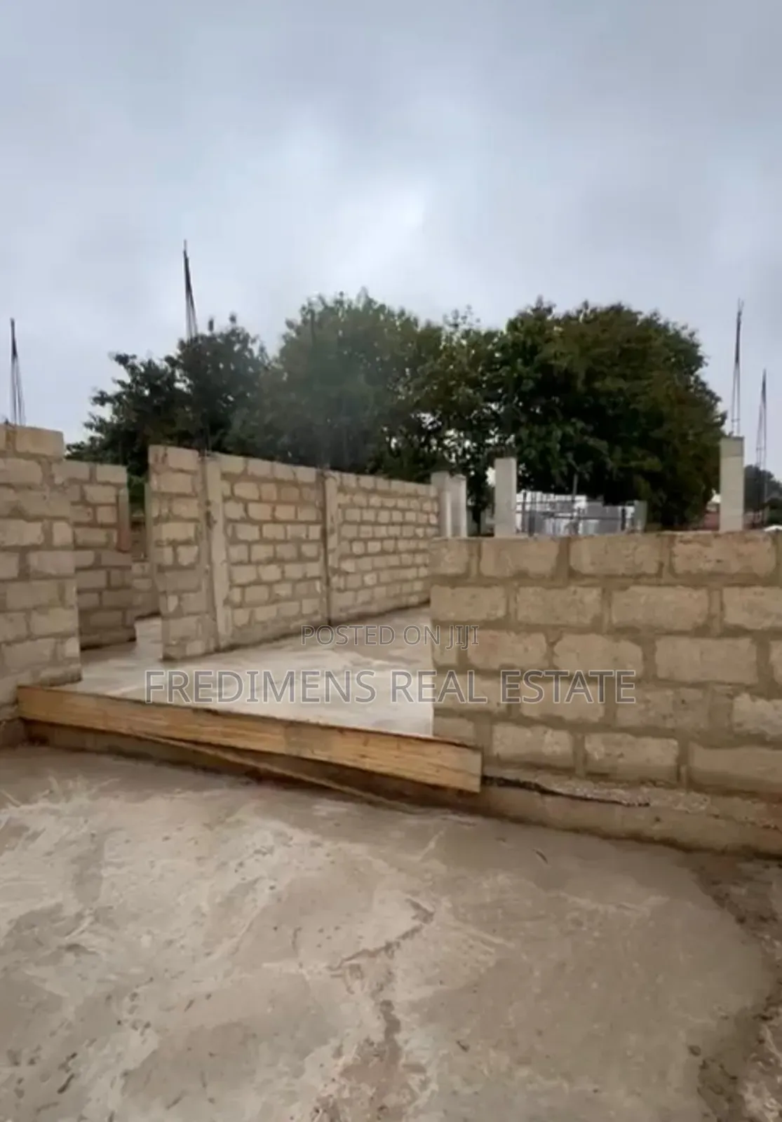 7bdrm House in Fredimens Real, Kumasi Metropolitan for sale