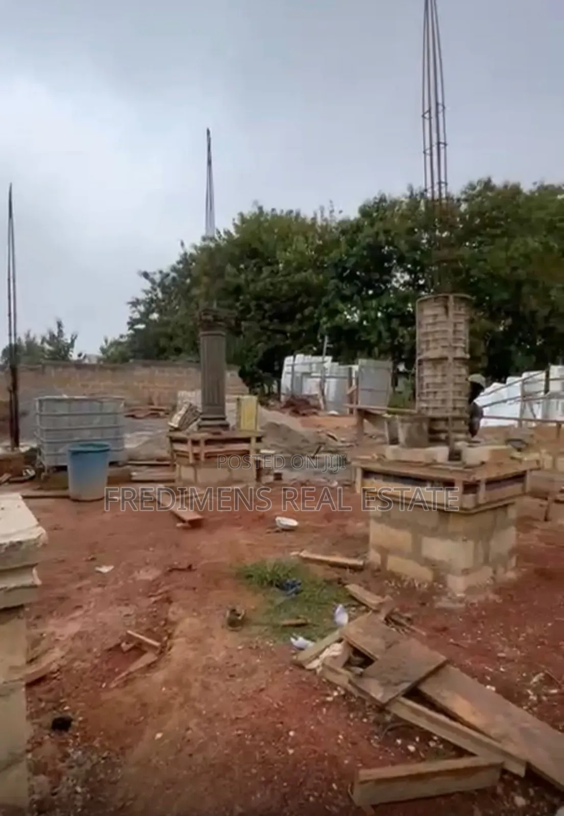 7bdrm House in Fredimens Real, Kumasi Metropolitan for sale