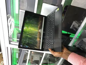Laptop HP 15-dw1197nia 16GB Intel Core i7 HDD+SSD 2T