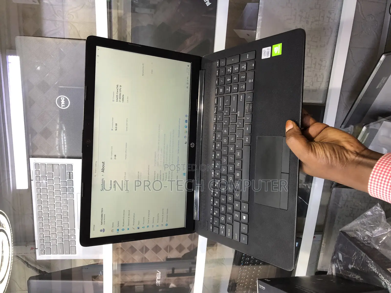 Laptop HP 15-dw1197nia 16GB Intel Core i7 HDD+SSD 2T