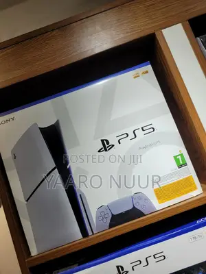 Brand New Ps5 Slim Disc Version 1tb