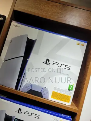 Brand New Ps5 Slim Disc Version 1tb