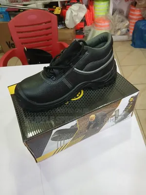 Nakai Safety Boot