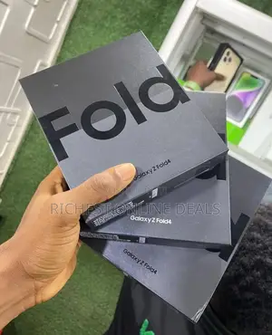 New Samsung Galaxy Z Fold4 256 GB Black