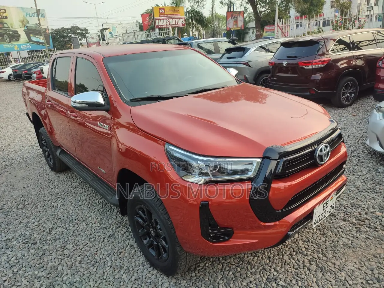 Toyota Hilux Revo Double Cab Deisel 2.8 AWD 2022 Orange