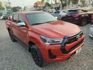 Toyota Hilux Revo Double Cab Deisel 2.8 AWD 2022 Orange