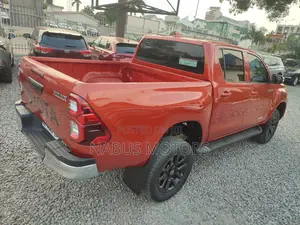 Toyota Hilux Revo Double Cab Deisel 2.8 AWD 2022 Orange