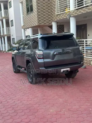 Toyota 4-Runner 2021 Gray