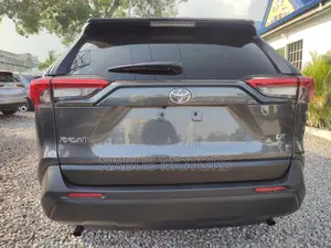 Toyota RAV4 LE 2021 Gray