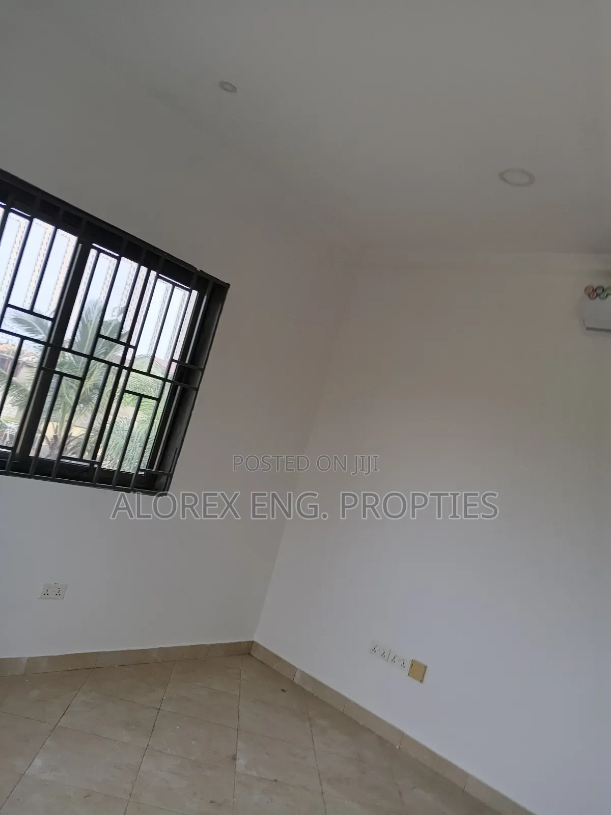 4bdrm Mansion in Adenta, Frafraha for rent