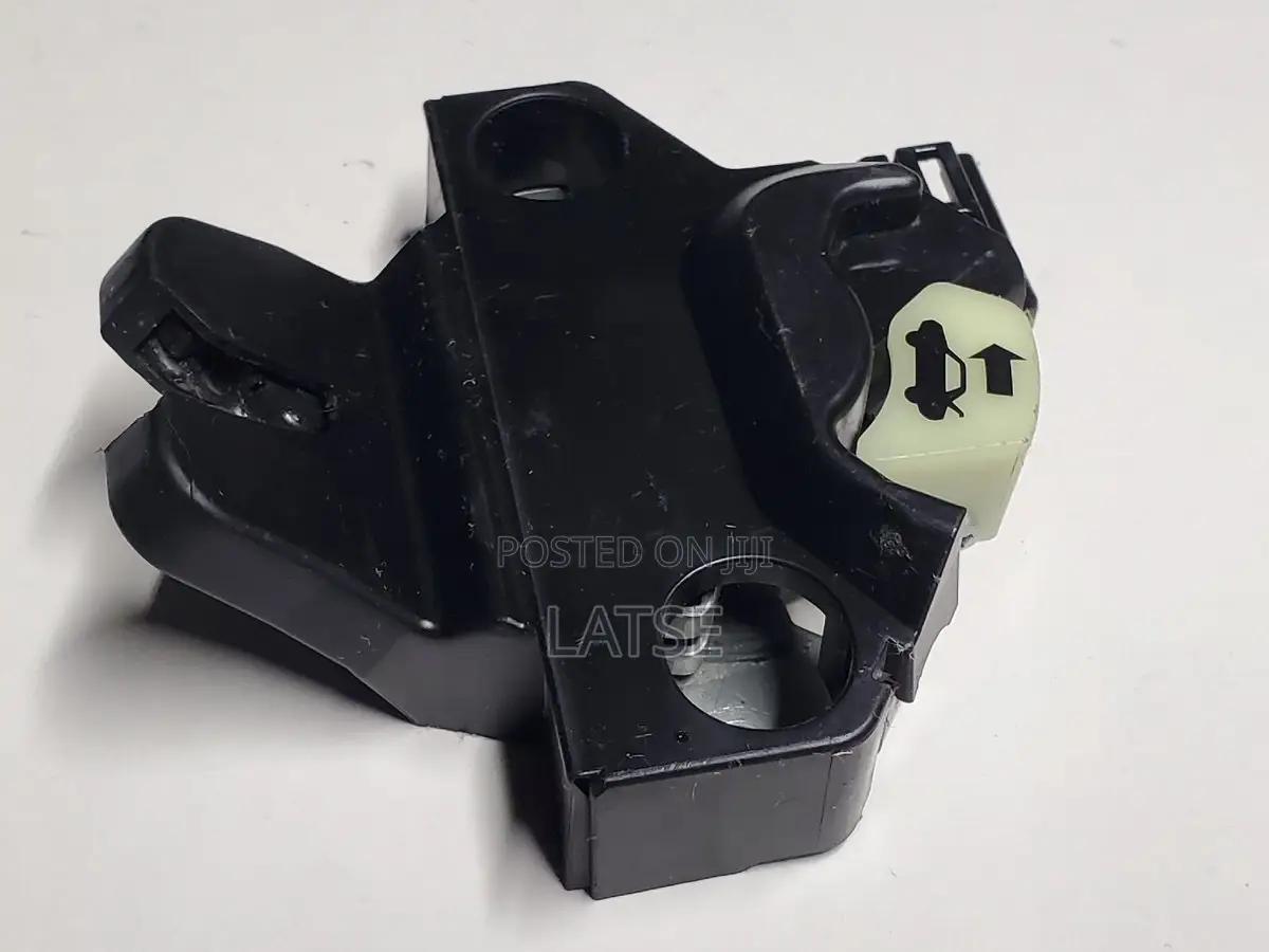 Toyota Corolla Trunk Latch Deck Lid Lock/Boot Lock