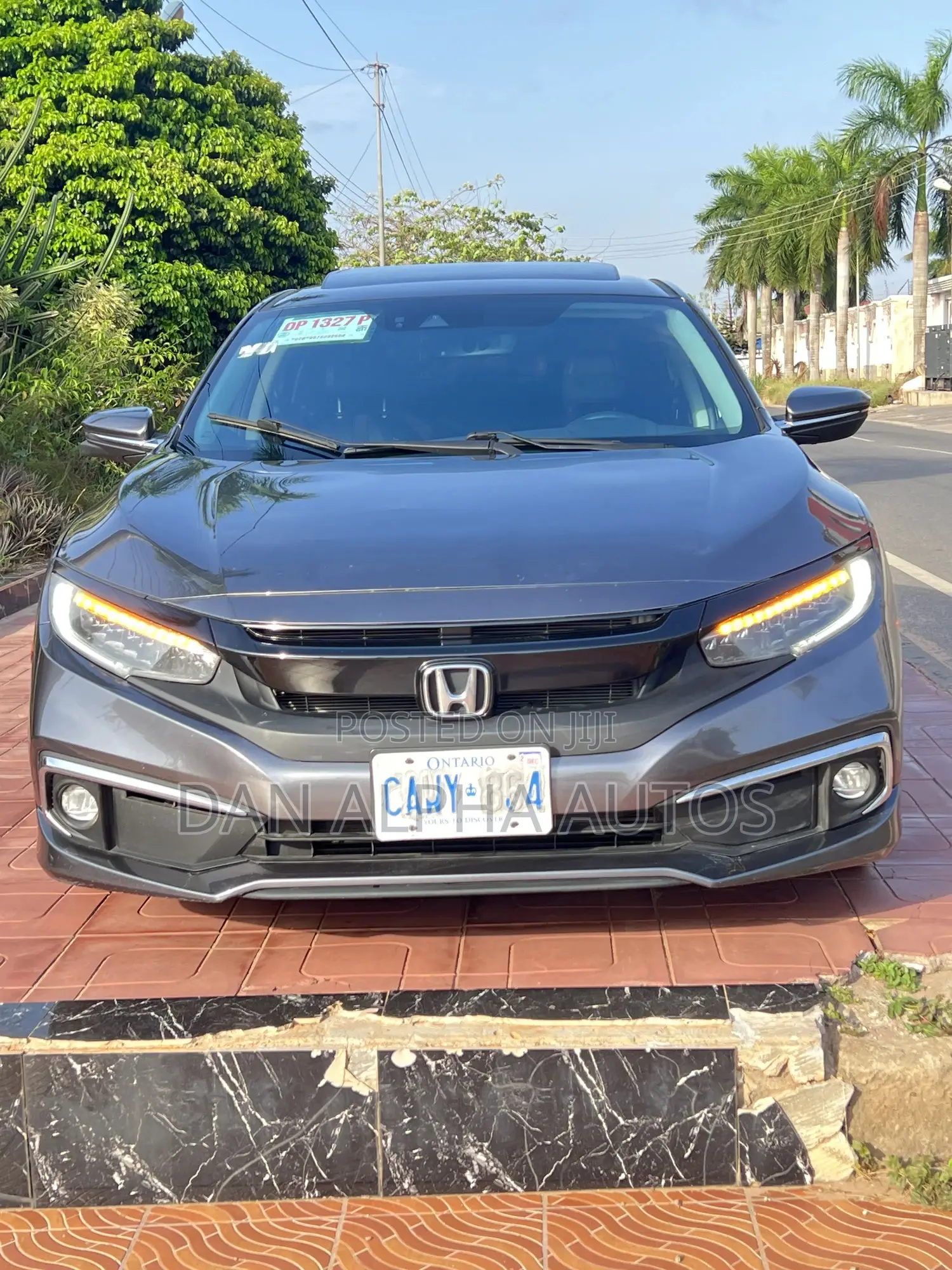 Honda Civic Touring Sedan 2019 Gray