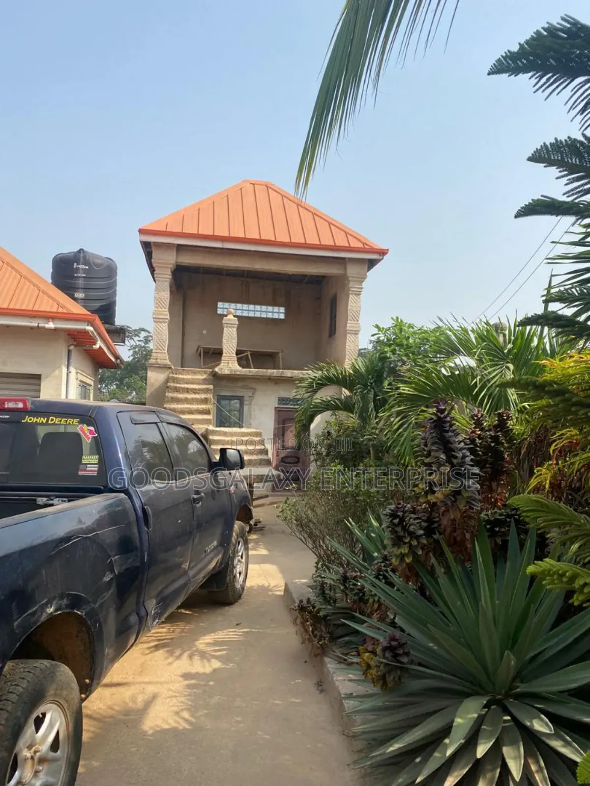 9bdrm House in Kumasi Metropolitan for sale